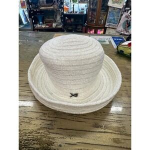 Vintage  Betmar New York Flip Wide Brim Hat White